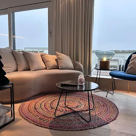 Penthouse William 公寓 *